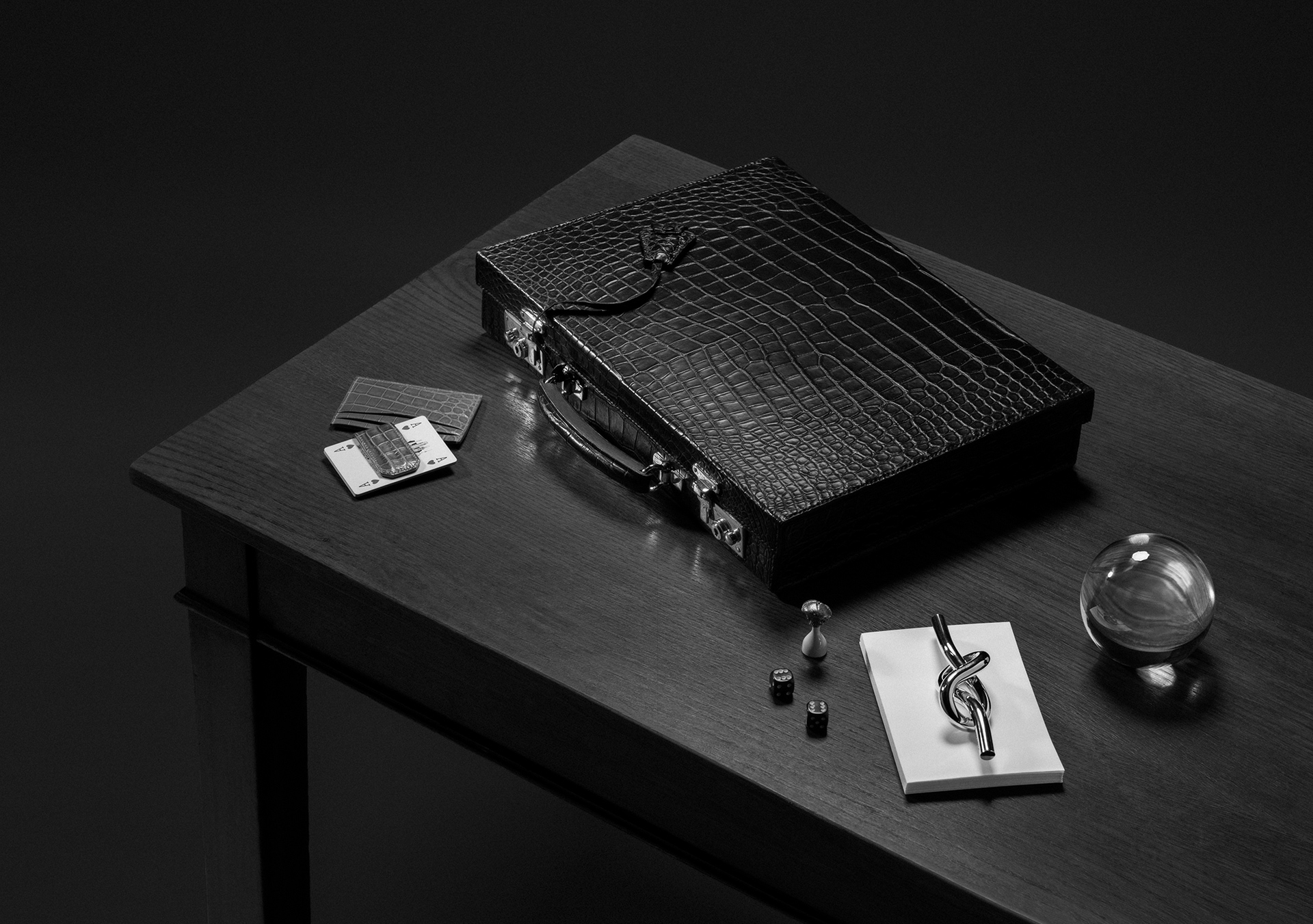 Dunhill, Gifts & Games, Benjamin Grillon, Aurélie Michaud, Cyrille Robin, Sarianne Plaisant, Joshua Stocker, Meri Media