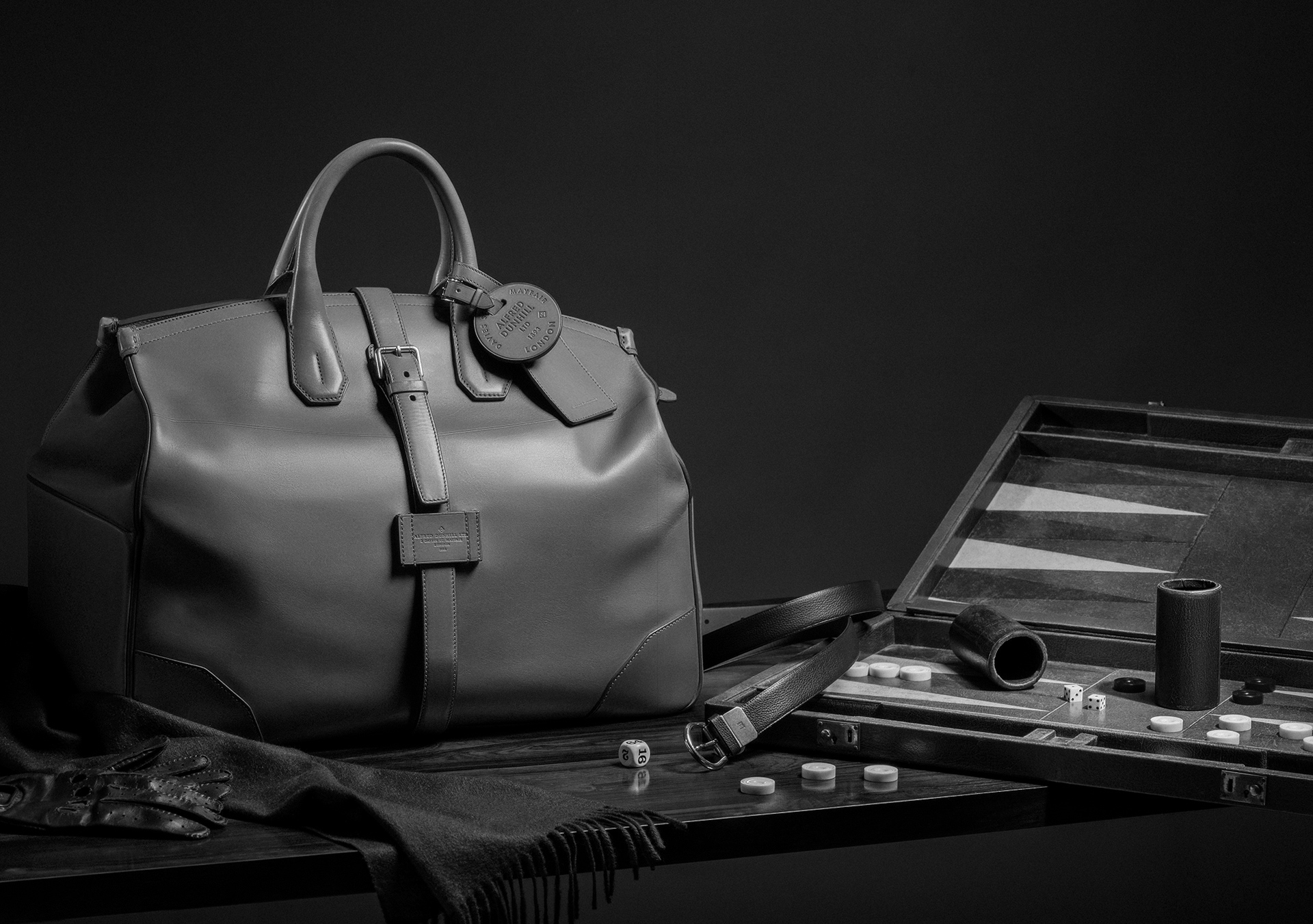 Dunhill, Gifts & Games, Benjamin Grillon, Aurélie Michaud, Cyrille Robin, Sarianne Plaisant, Joshua Stocker, Meri Media