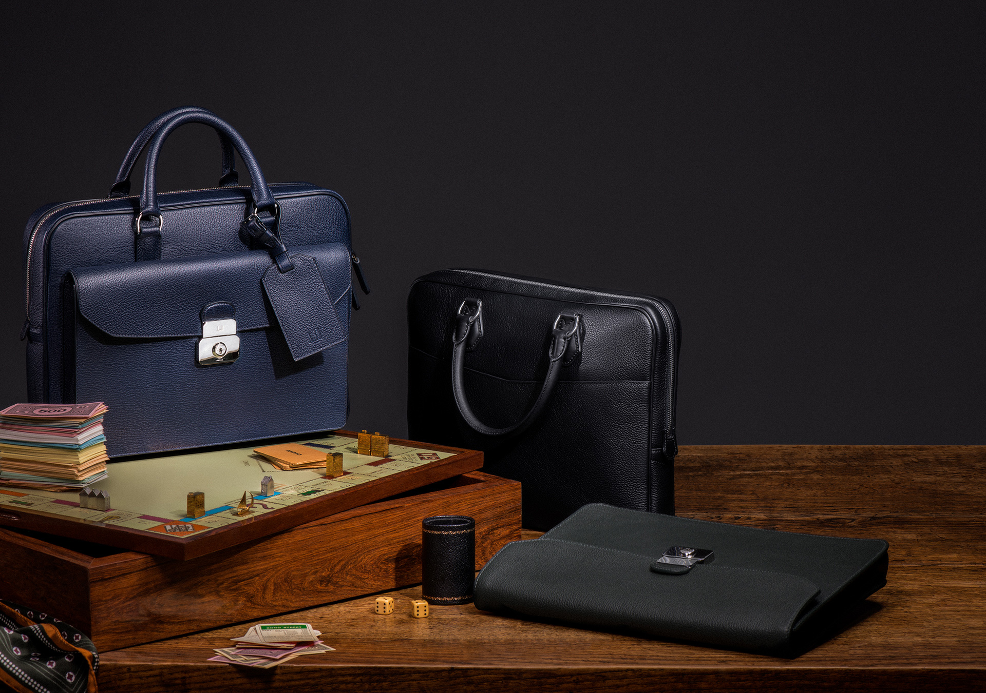 Dunhill, Gifts & Games, Benjamin Grillon, Aurélie Michaud, Cyrille Robin, Sarianne Plaisant, Joshua Stocker, Meri Media