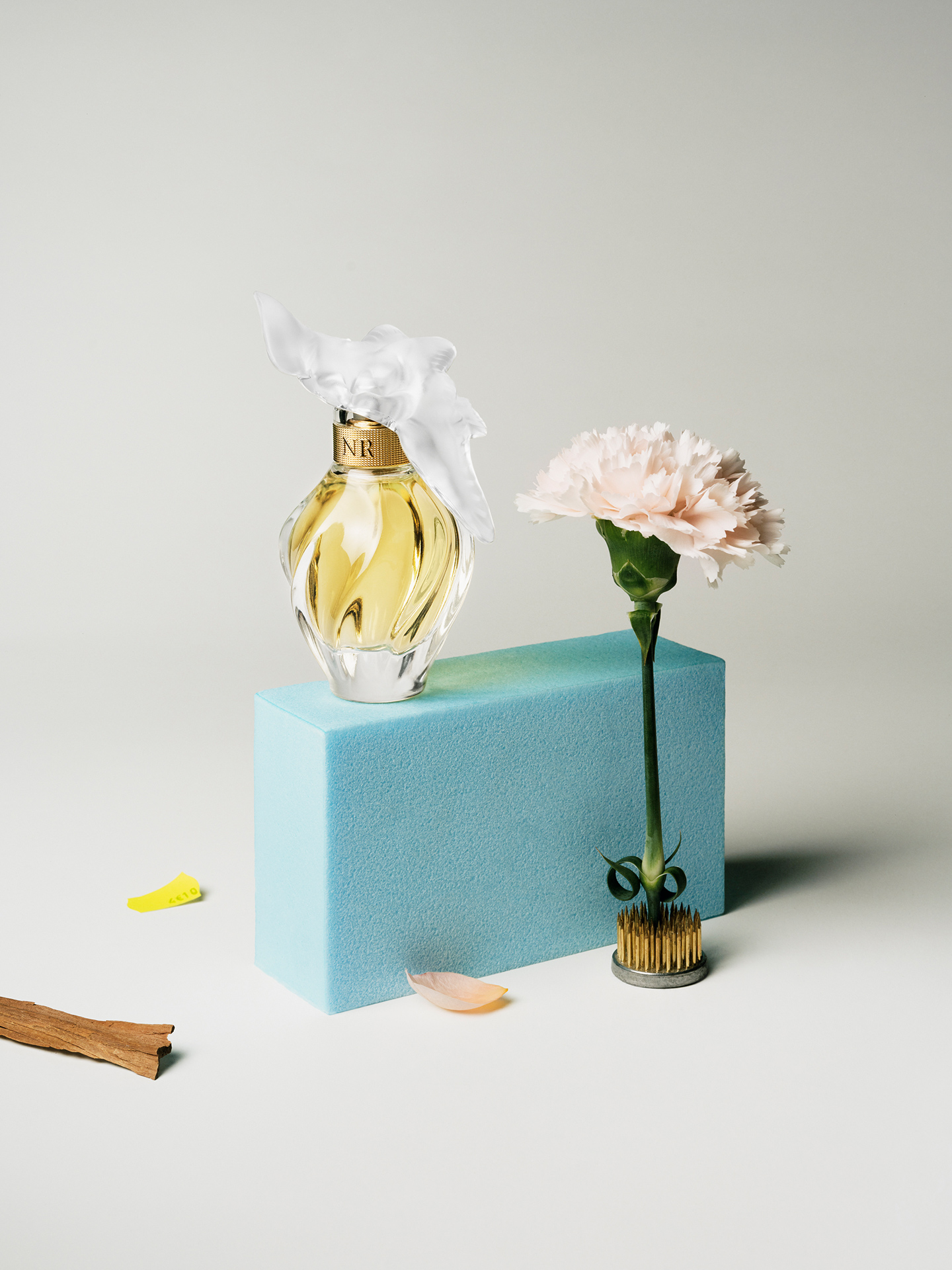 Nina Ricci, PUIG, Fragrance, Olfactive Pyramid, L'air du temps, Rushemy Botter, Lisi Herrebrugh, Creative Direction, Art Direction, Benjamin Grillon, Photography by Adrien Toubiana, Set design by Garance du Nord, Production Mirror Mirror