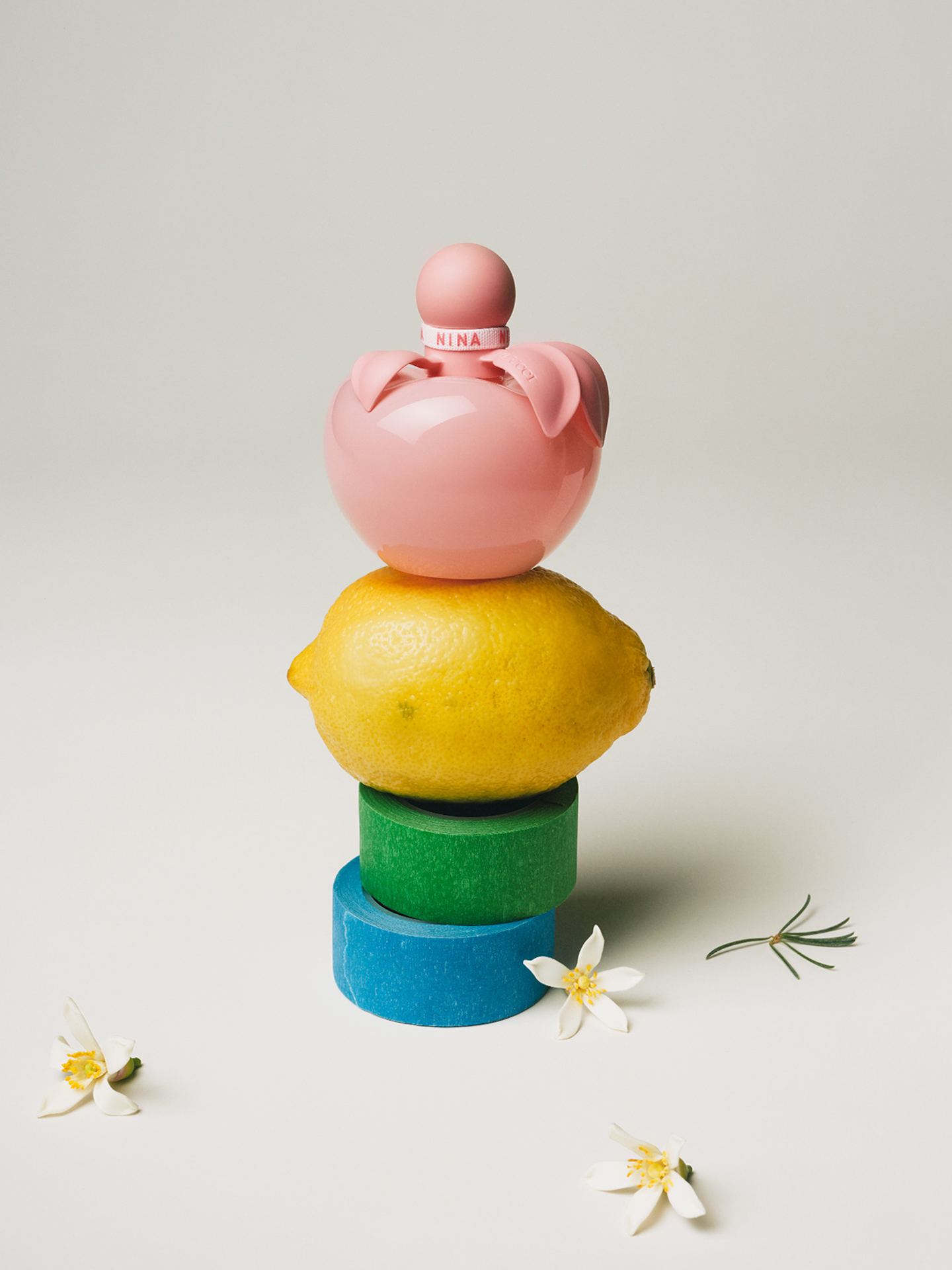 Nina Ricci, PUIG, Fragrance, Olfactive Pyramid, L'air du temps, Rushemy Botter, Lisi Herrebrugh, Creative Direction, Art Direction, Benjamin Grillon, Photography by Adrien Toubiana, Set design by Garance du Nord, Production Mirror Mirror